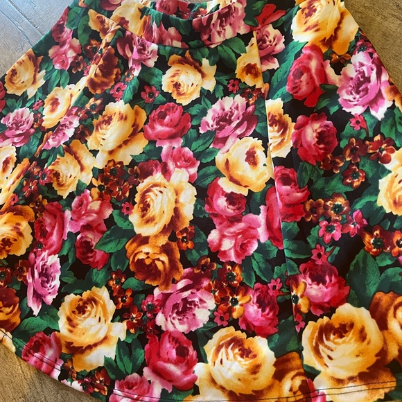 Basil Lola floral skirt - Picture 2 of 6